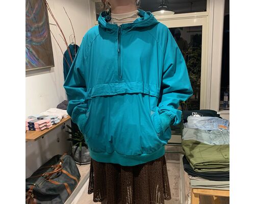 D8AF8F20-1097-428A-BDA6-508940701AA7